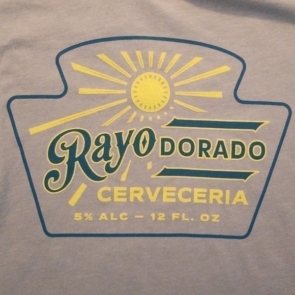 HOST PICK 🎉 NWT Sundance Rayo Dorado Cerveca Graphic Tee - Picture 2 of 4